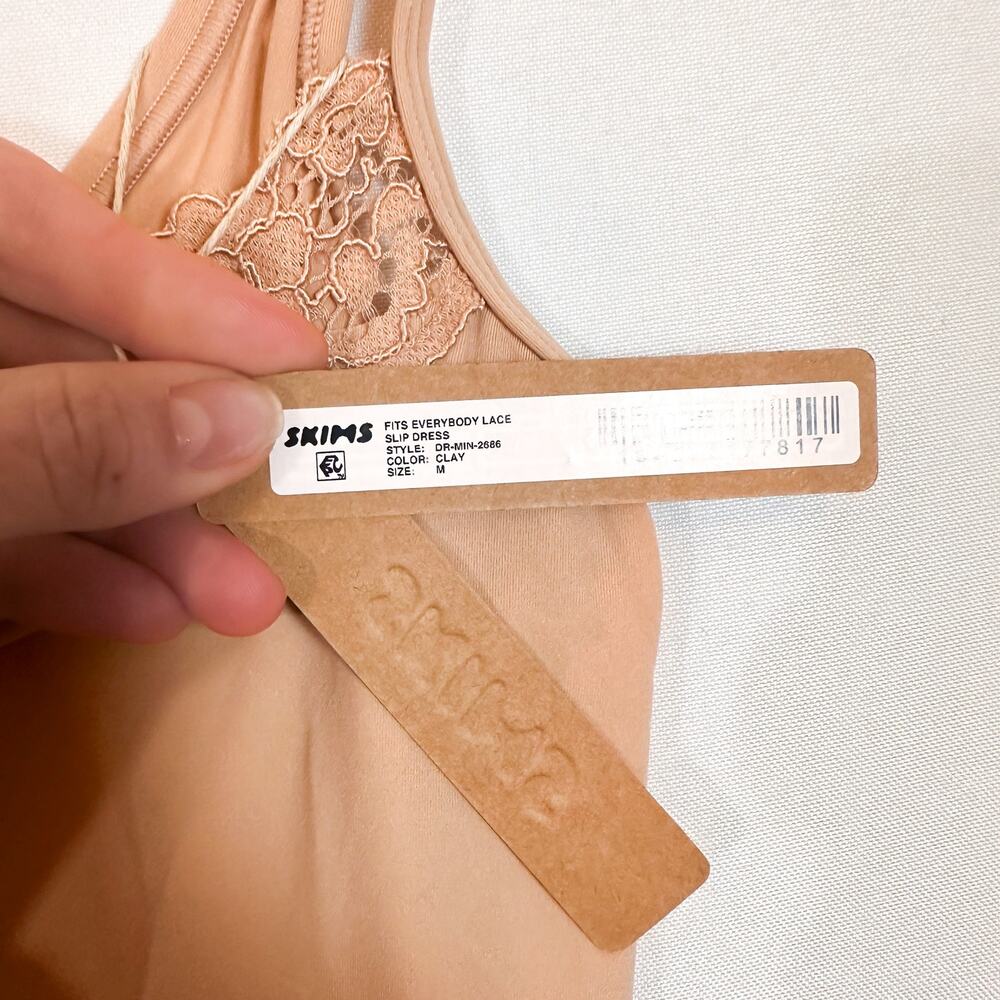 NWT SKIMS Fits Everybody Corded Lace Slip Dress in Sand Sz. M - Picture 4 of 5